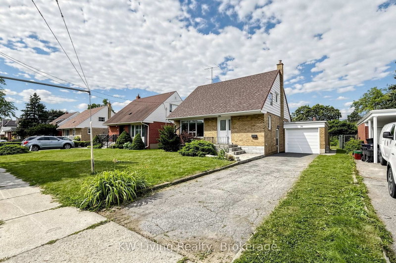 26 Mooreshead Drive