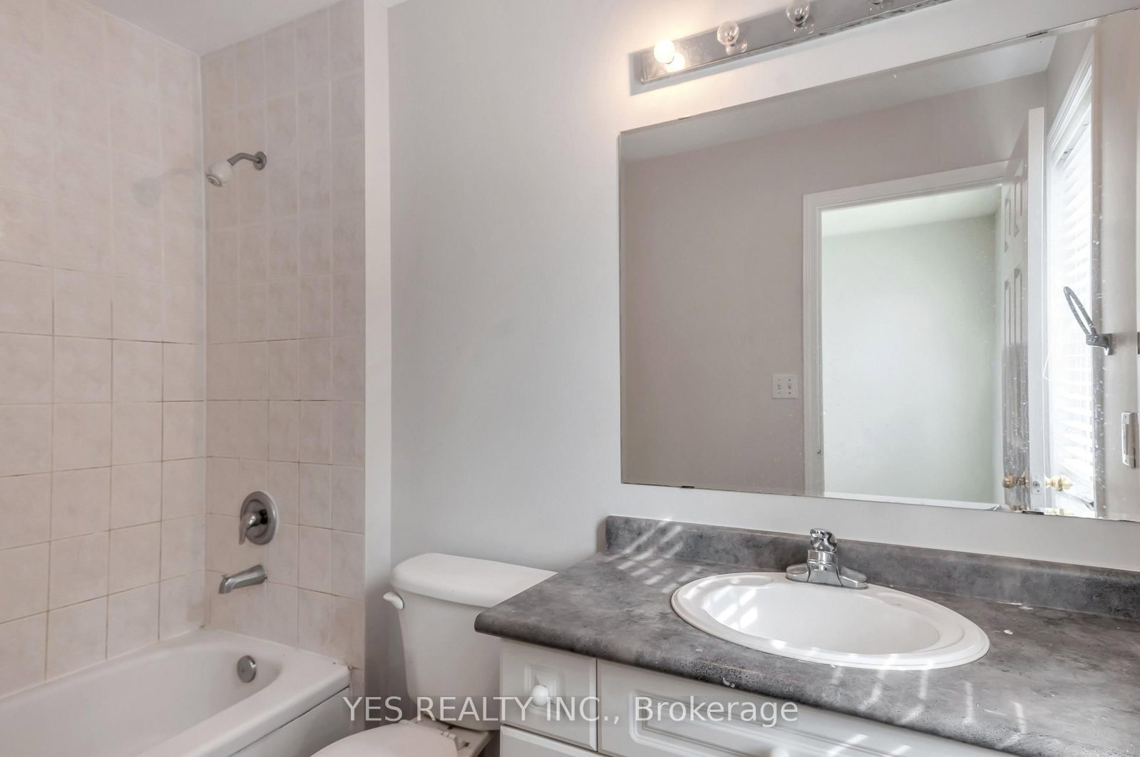 19 Virtues Avenue • Brampton, ON photo 10