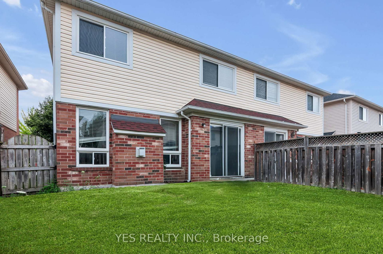 19 Virtues Avenue • Brampton, ON photo 3