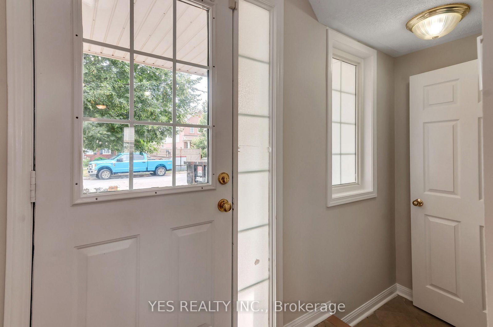 19 Virtues Avenue • Brampton, ON photo 5