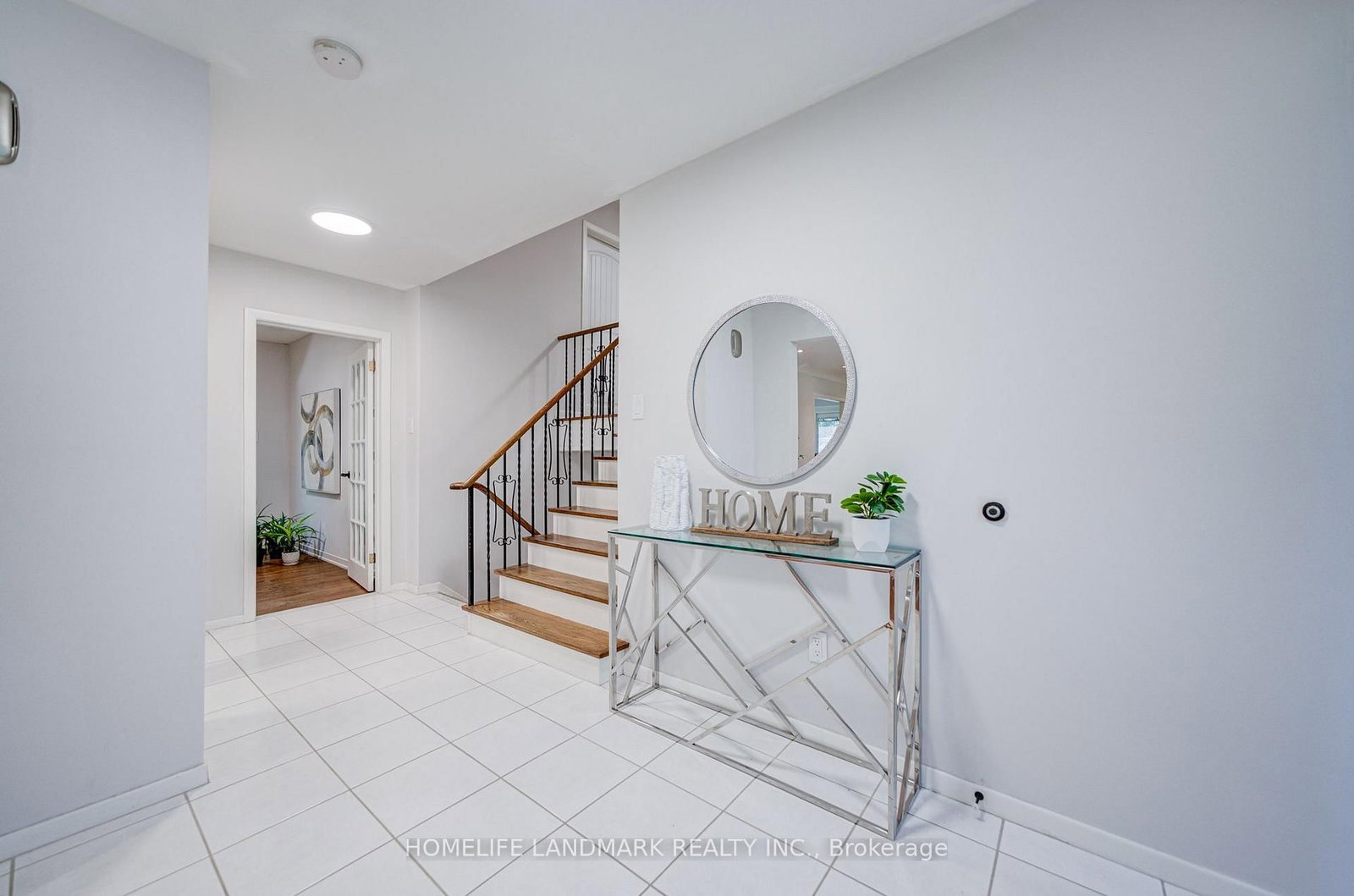 2410 Prince John Boulevard • Mississauga, ON photo 5