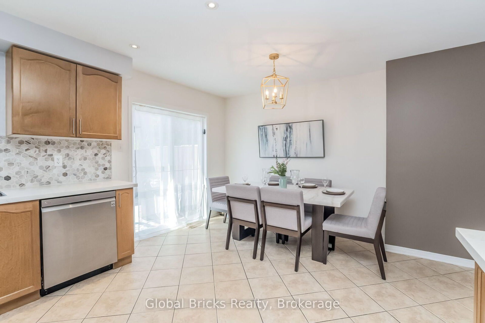 585 Candlestick Circle • Mississauga, ON photo 17