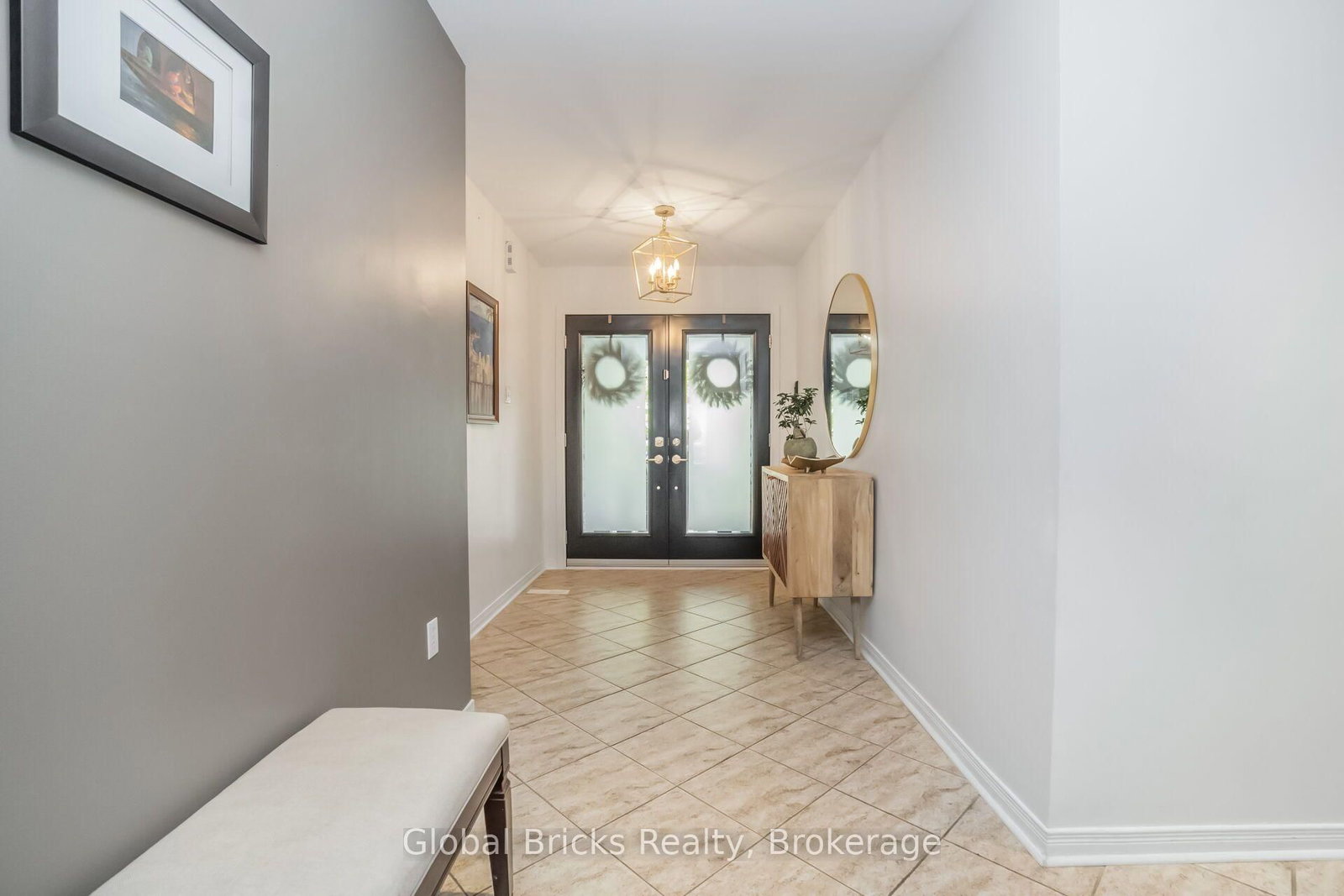 585 Candlestick Circle • Mississauga, ON photo 5