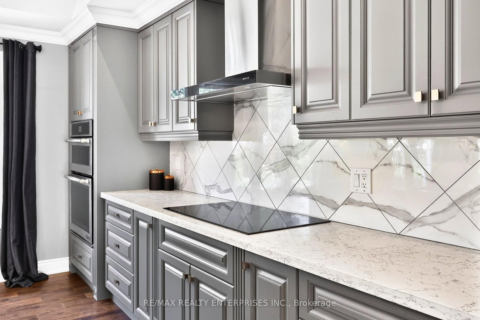 273 Savoy Crescent • Oakville, ON photo 13
