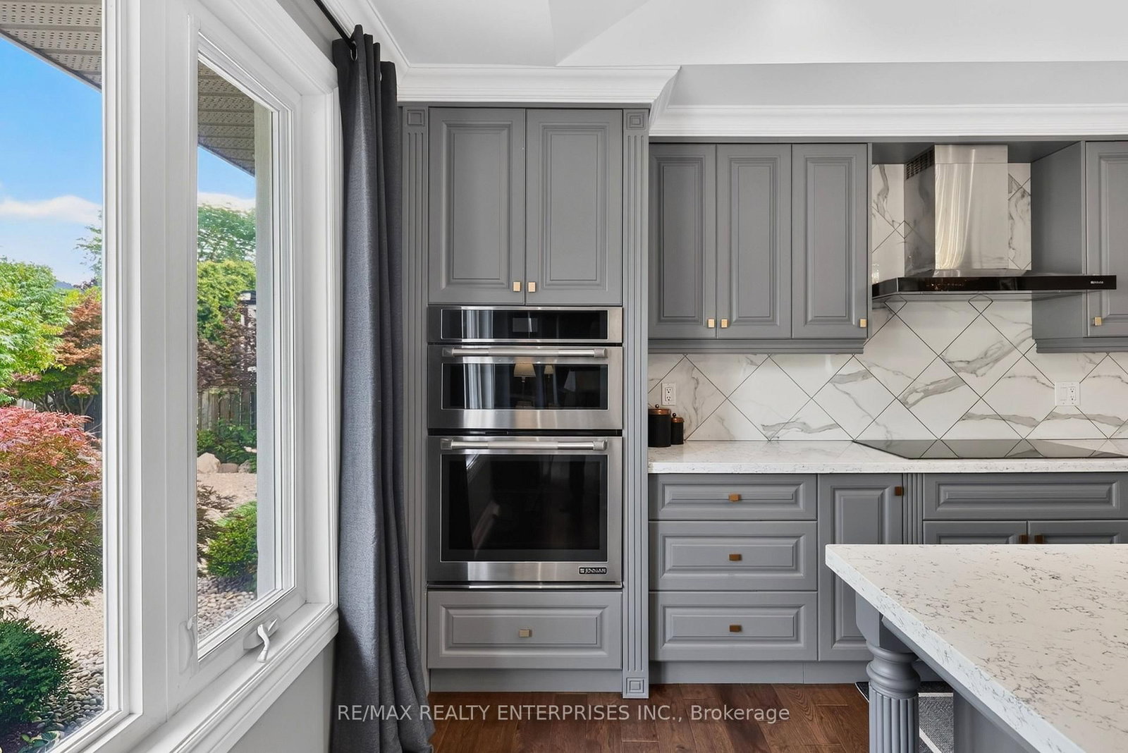 273 Savoy Crescent • Oakville, ON photo 15