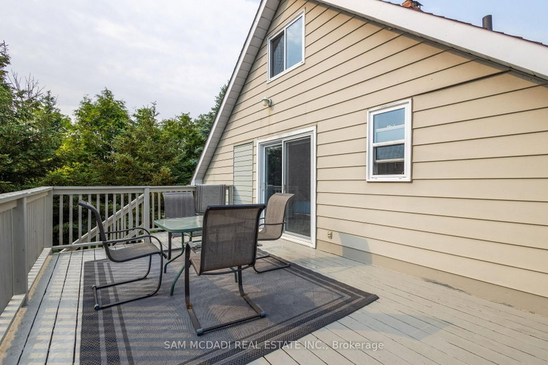 Upper - 14011 Trafalgar Road