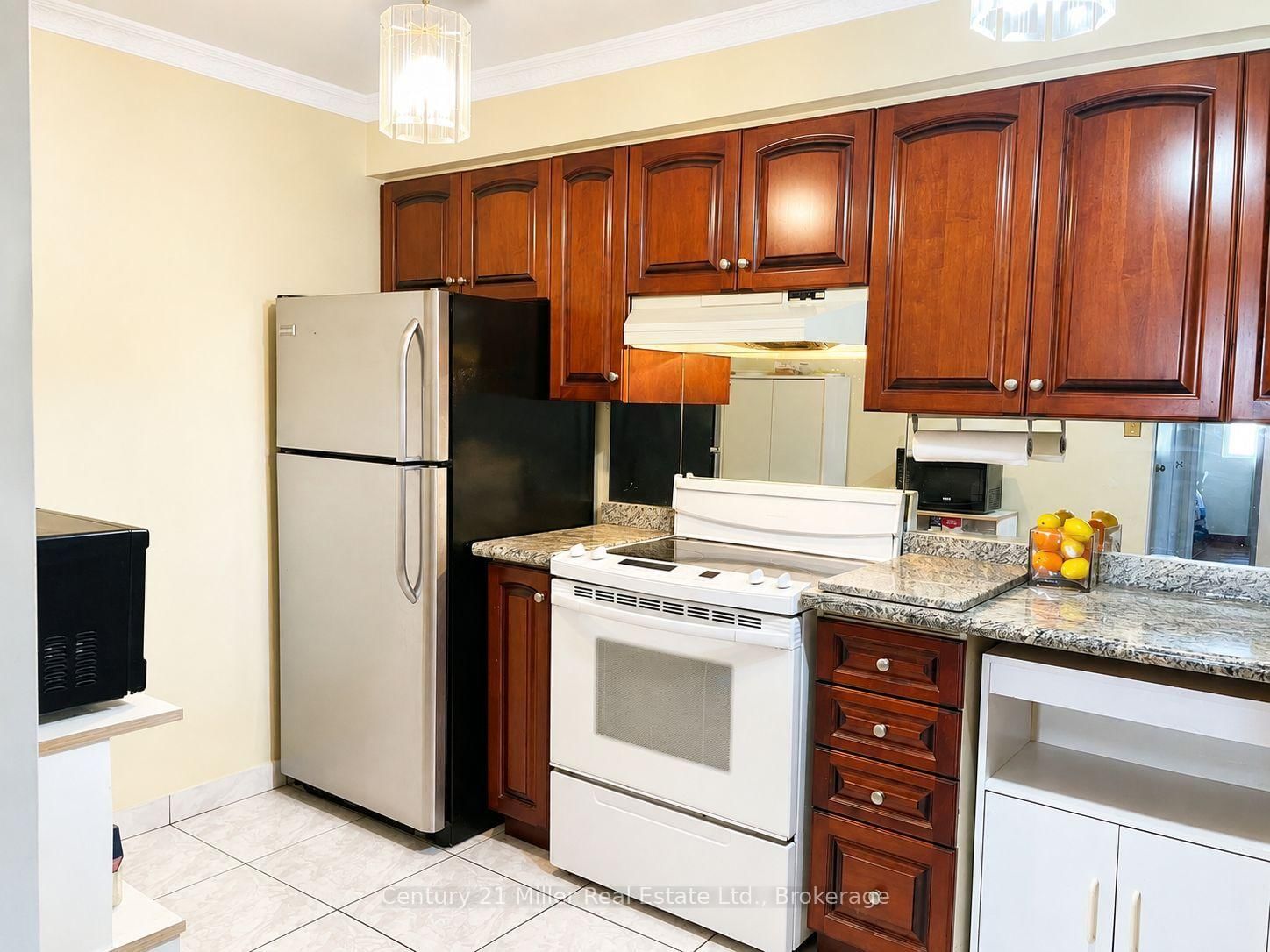 3845 Lake Shore Boulevard W • #411 • Toronto, ON photo 8