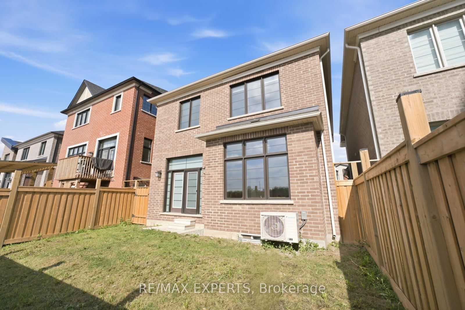 1296 Aymond Crescent W • Oakville, ON photo 42