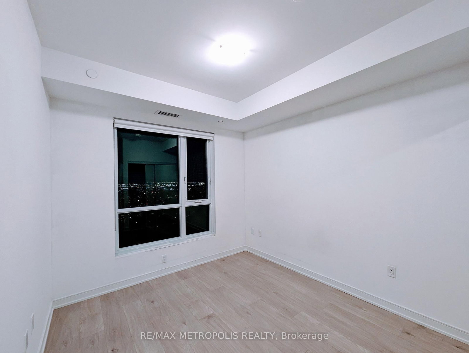 703-8 Nahani Way, Mississauga, view 7
