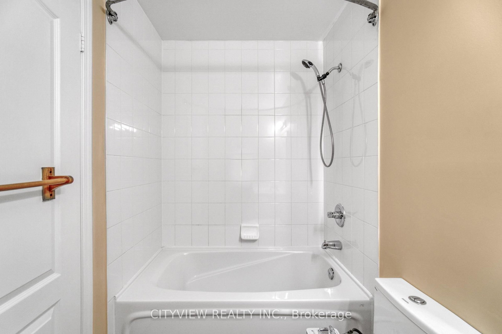 320 City Centre Drive • #109 • Mississauga, ON photo 26