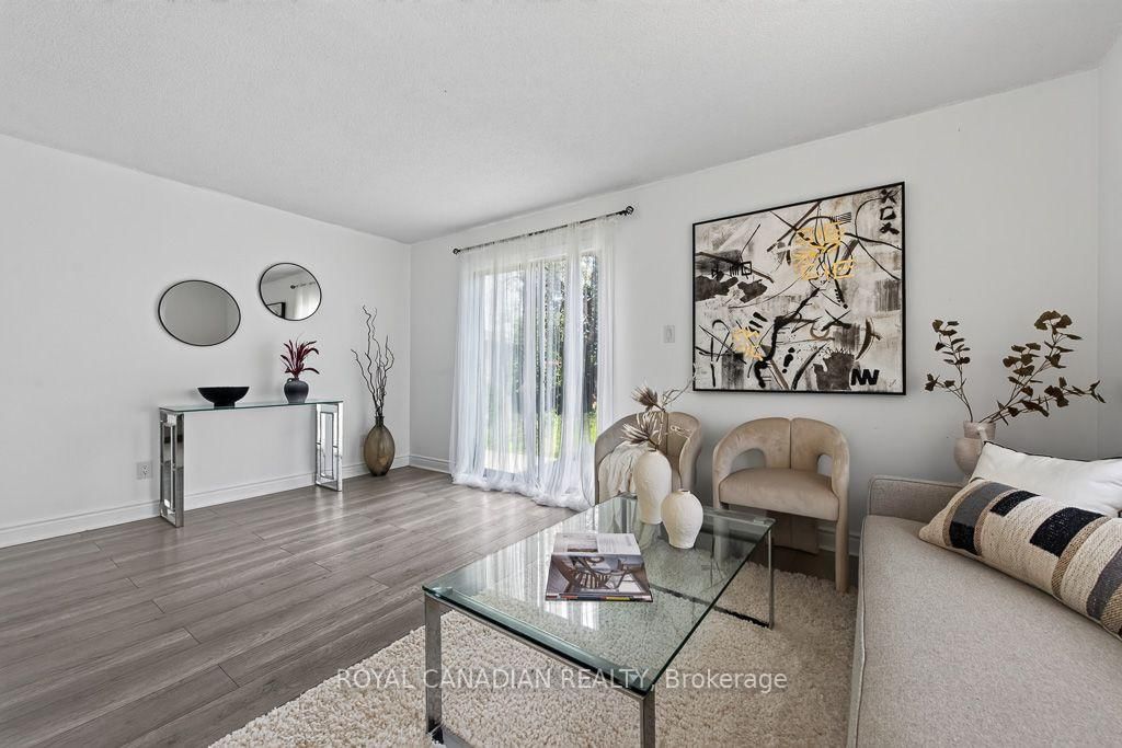 6 Damascus Drive • Toronto, ON photo 12