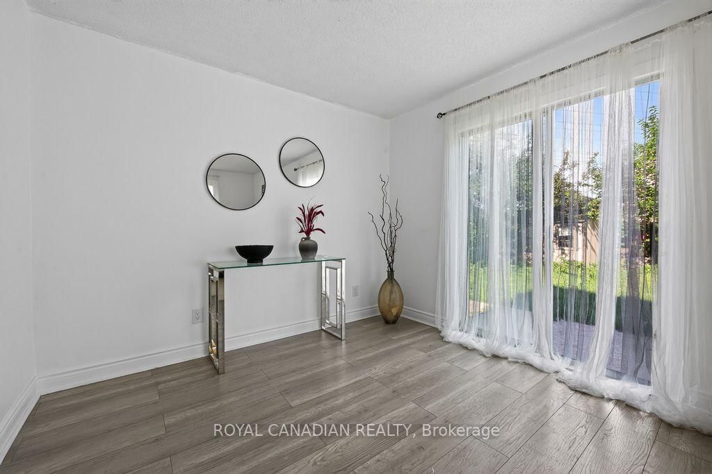 6 Damascus Drive • Toronto, ON photo 14
