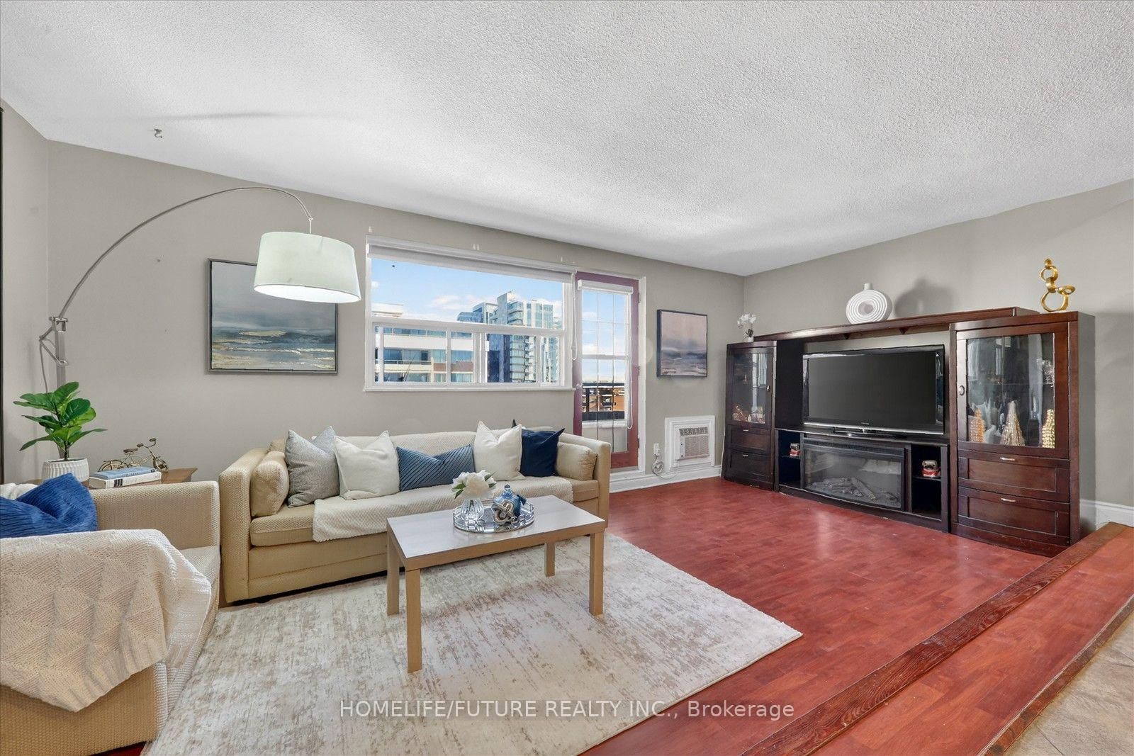 15 Elizabeth Street N • #704 • Mississauga, ON photo 18