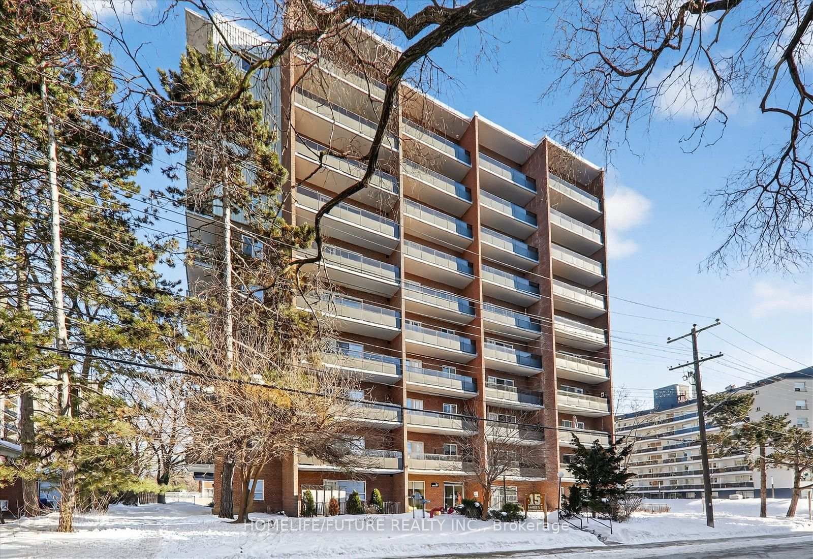 15 Elizabeth Street N • #704 • Mississauga, ON photo 2