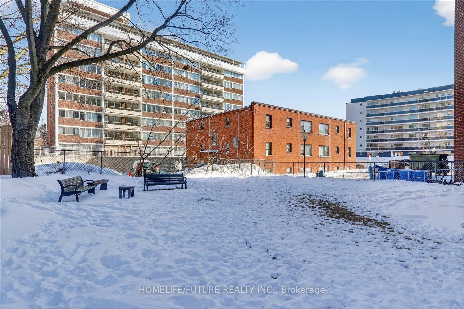 15 Elizabeth Street N • #704 • Mississauga, ON photo 33