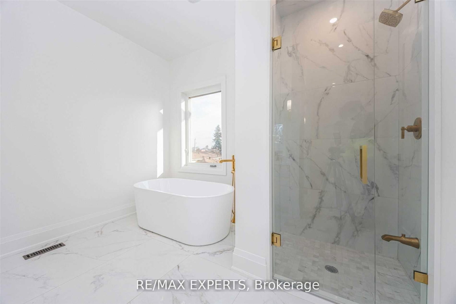 55 Muir Avenue • Toronto, ON photo 9