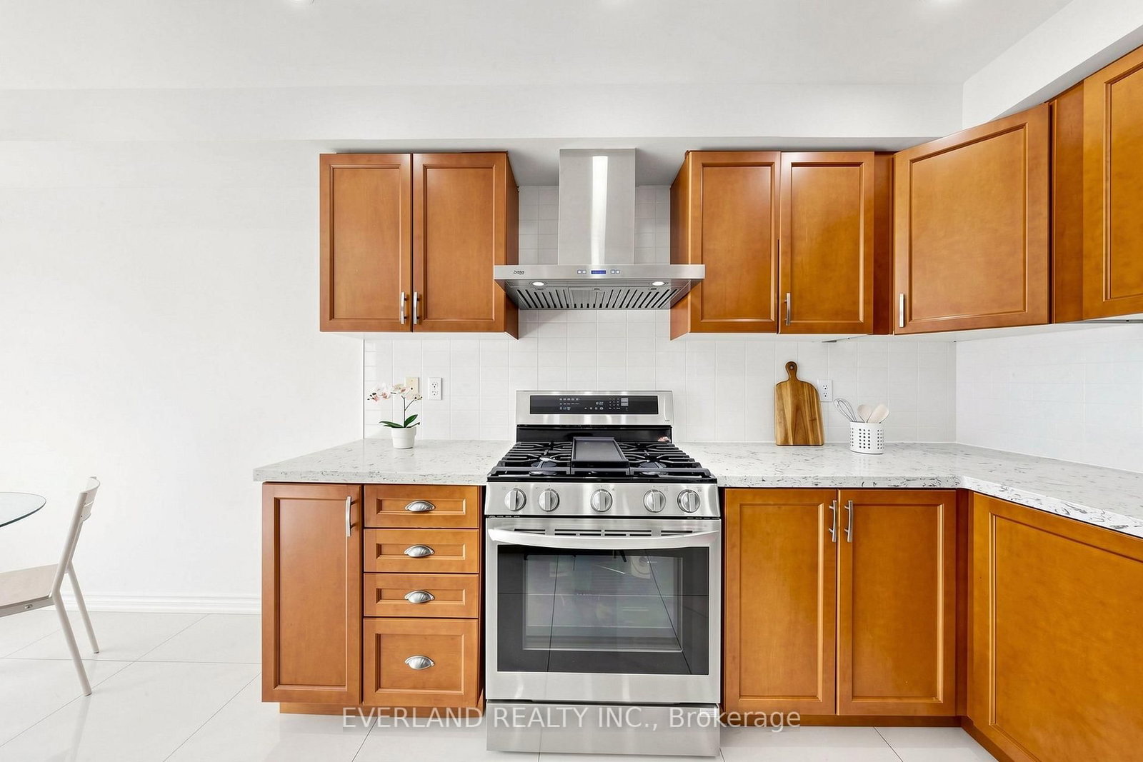 102 Nahani Way, Mississauga, view 11