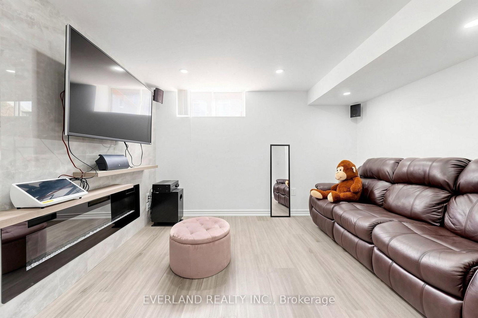 102 Nahani Way, Mississauga, view 36