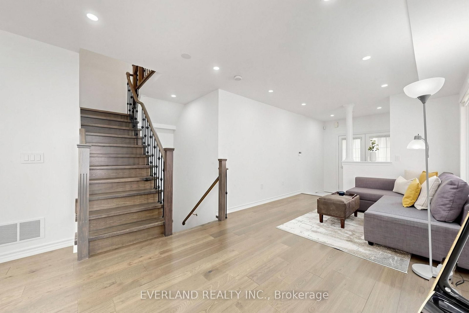 102 Nahani Way, Mississauga, view 4