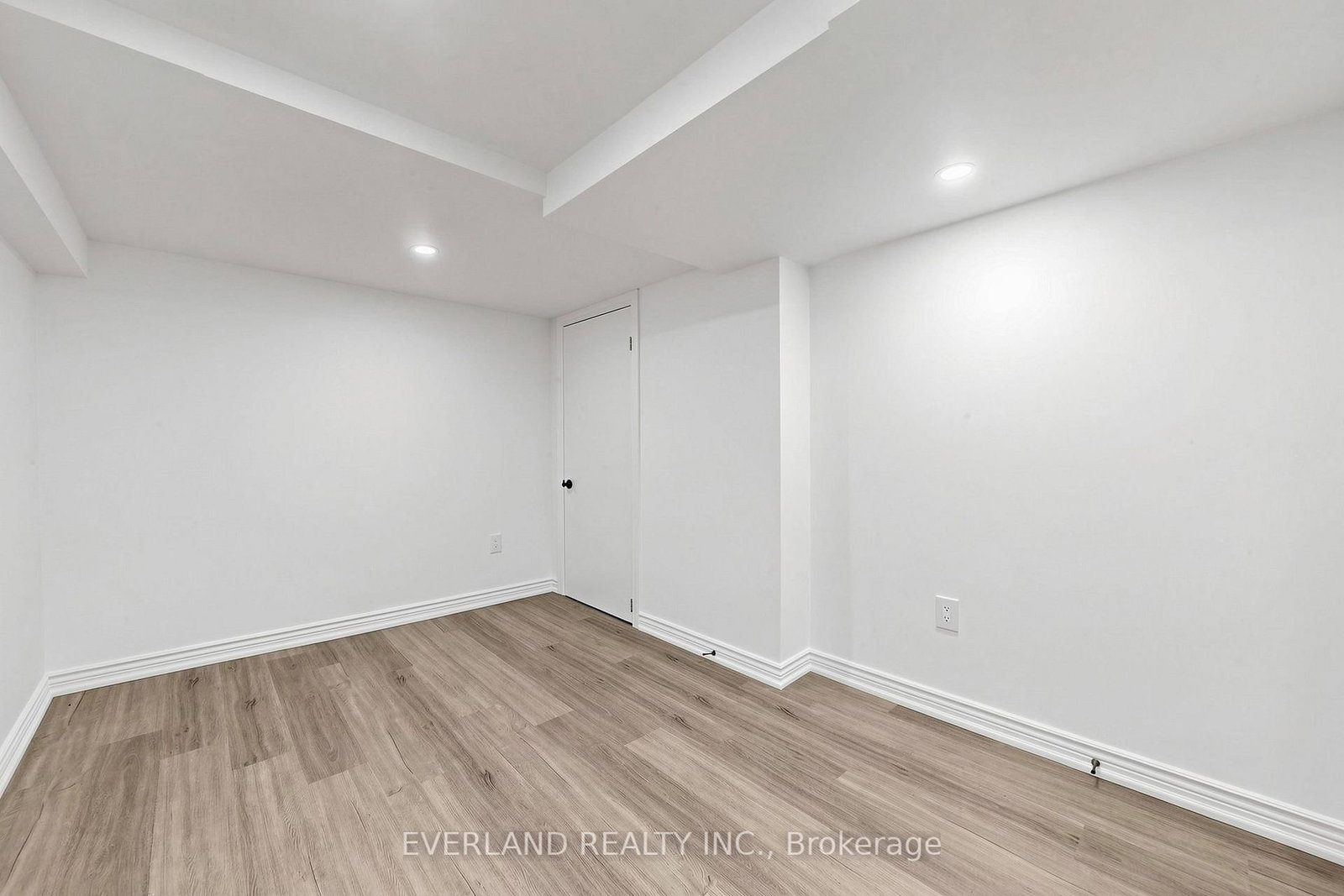 102 Nahani Way, Mississauga, view 41