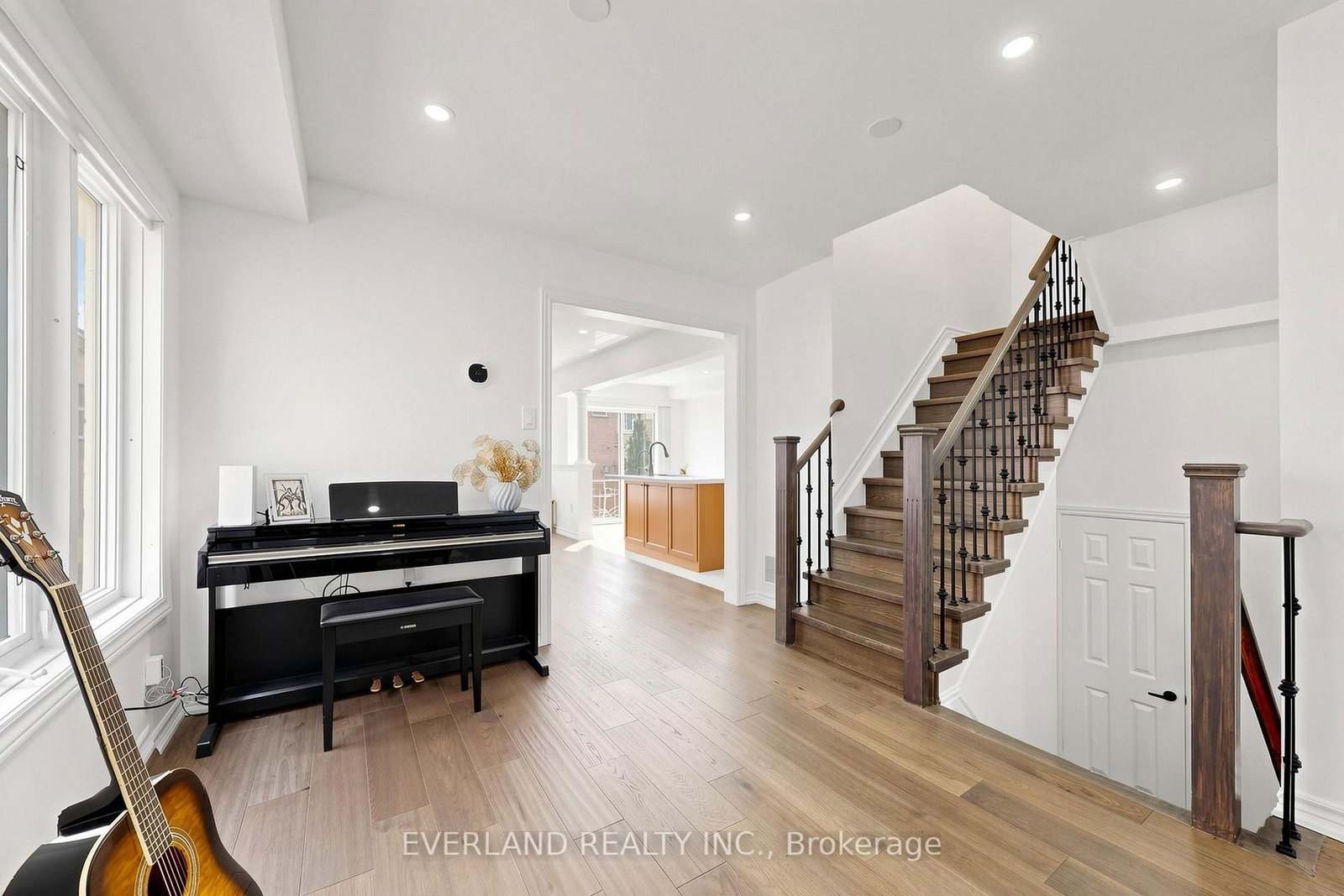 102 Nahani Way, Mississauga, view 5