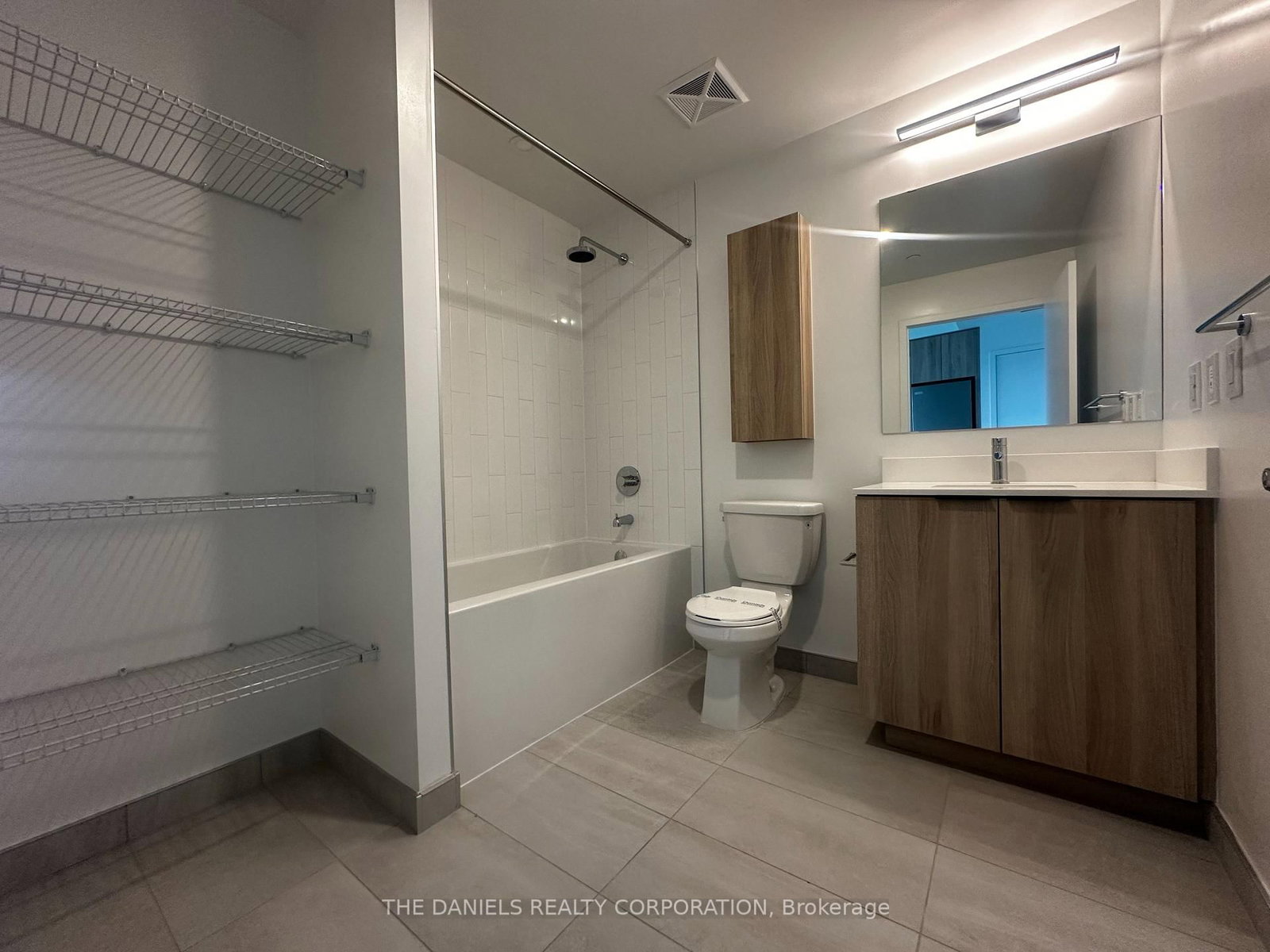 924-2485 Eglinton Ave, Mississauga, view 3