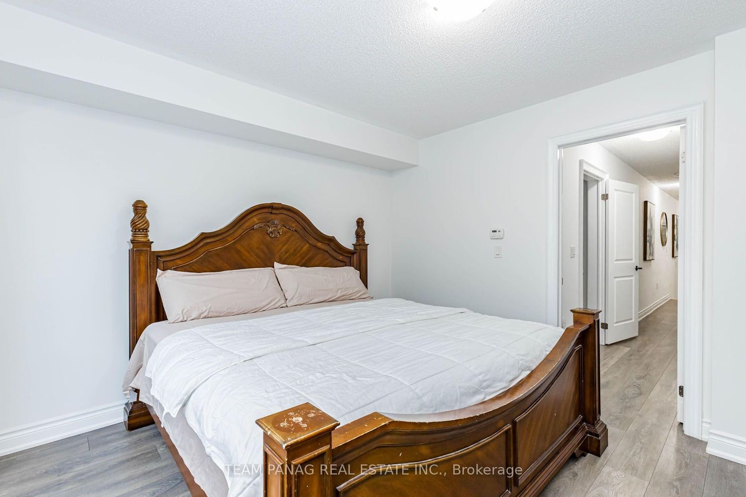 9 Faye Street • Brampton, ON photo 9
