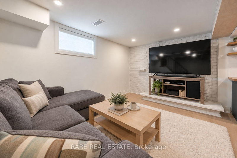 1 - 27 Fairbank Avenue