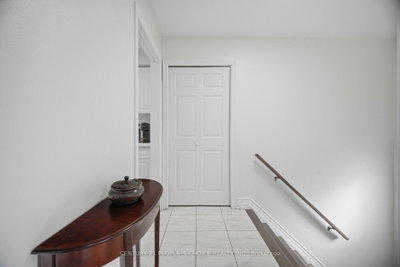 578 Cavell Drive • Mississauga, ON photo 6
