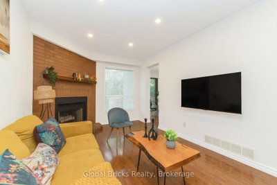 6190 Saltmarsh Mississauga,ON L5N 5V8 — Photo 11