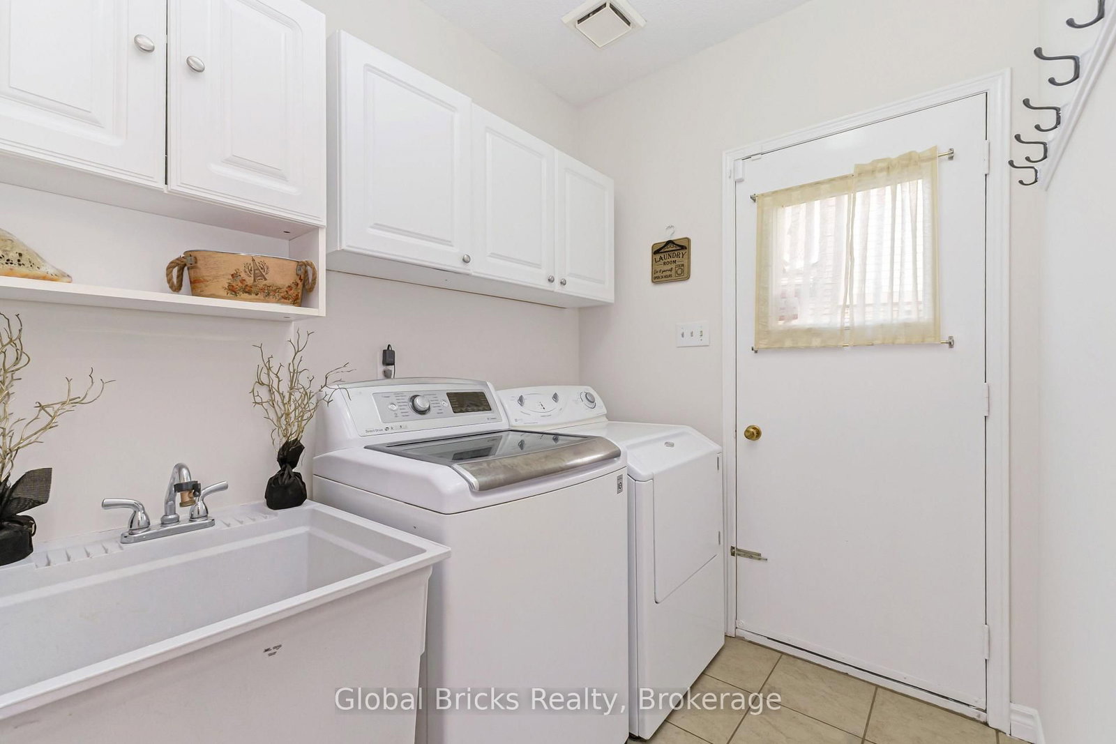 6190 Saltmarsh Court • Mississauga, ON photo 16