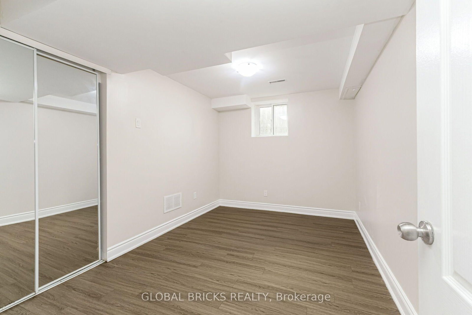 6190 Saltmarsh Court • Mississauga, ON photo 32
