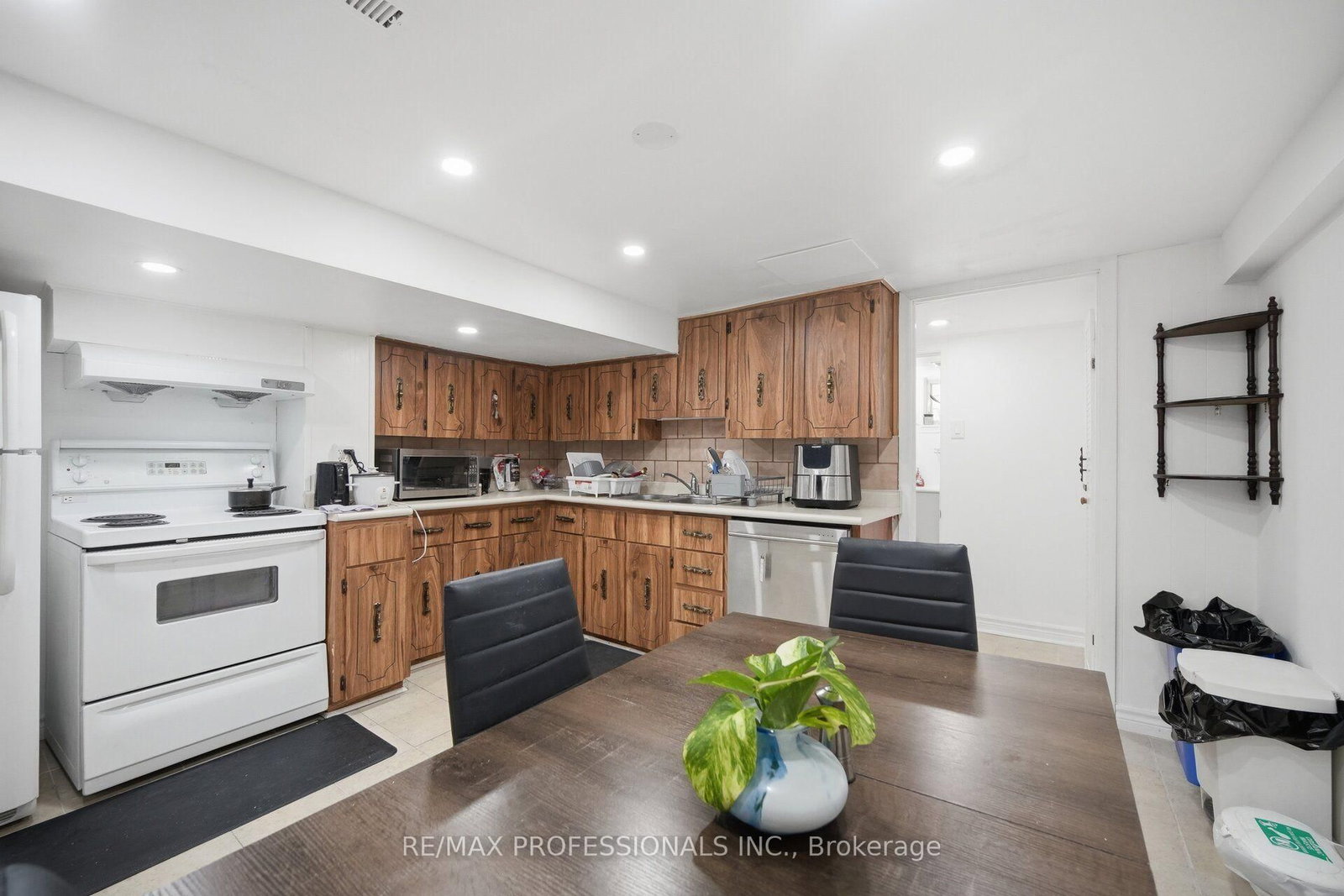 53 Wilmar Road • Toronto, ON photo 29