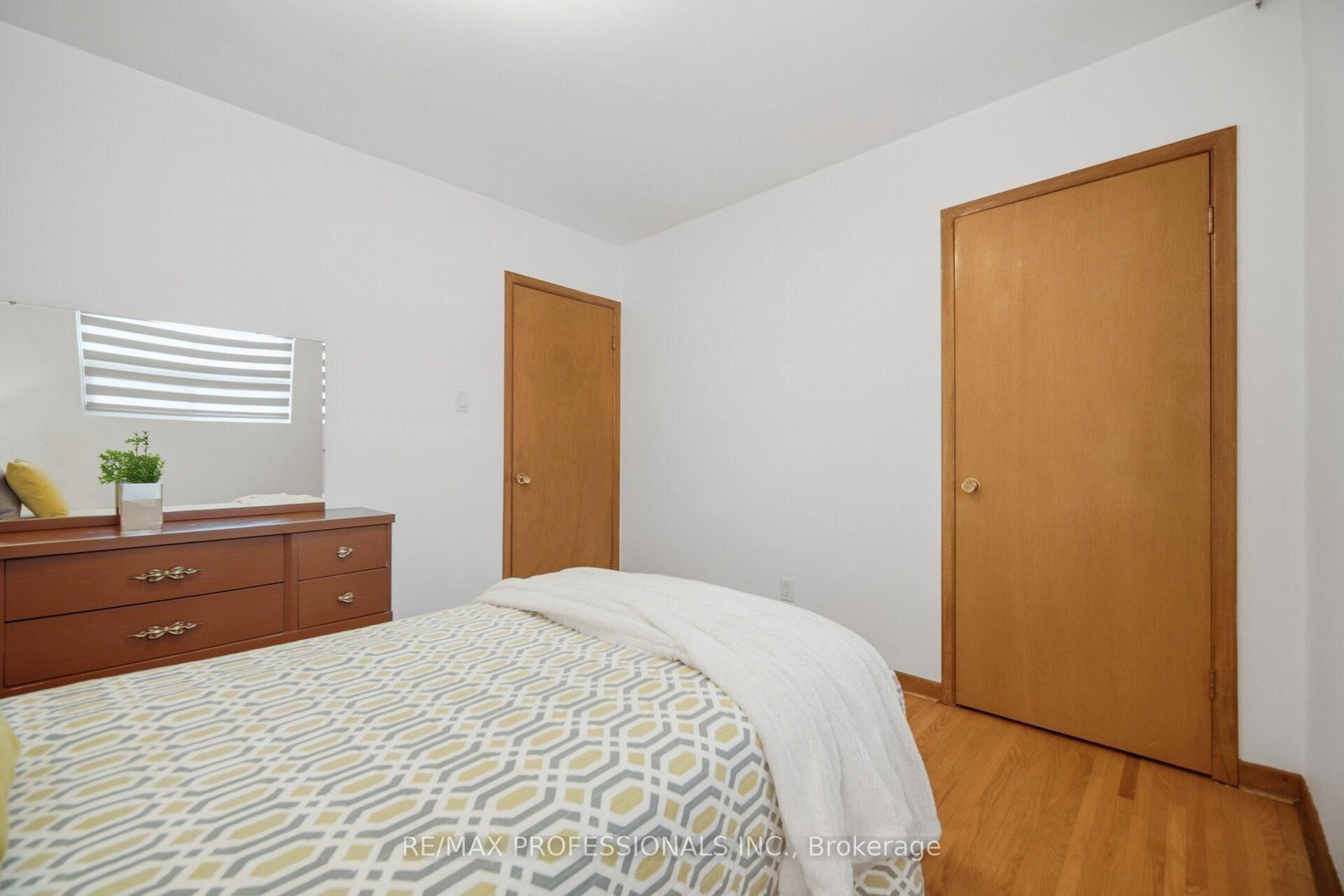 19 Earldown Drive • Toronto, ON photo 21