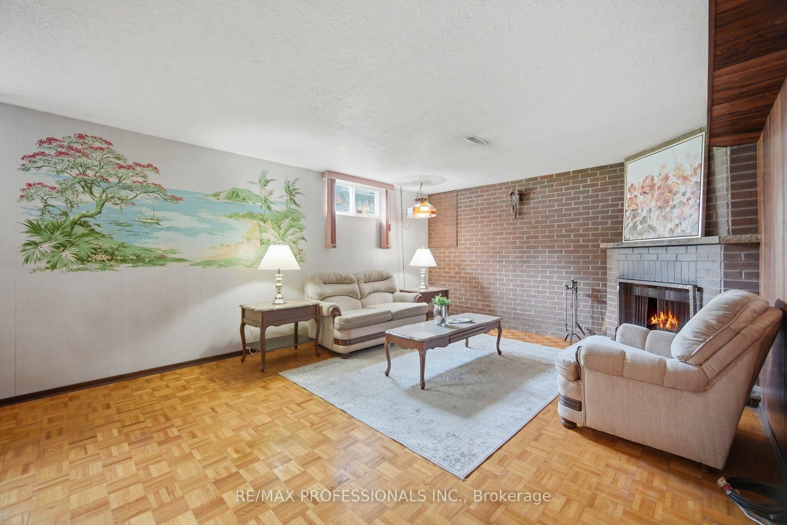 19 Earldown Drive • Toronto, ON photo 28