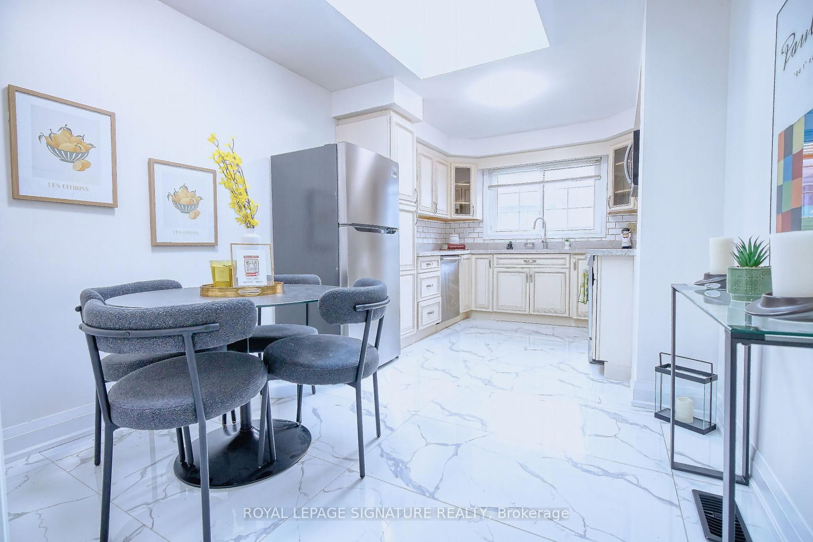 1414 Harmsworth Square • Oakville, ON photo 14
