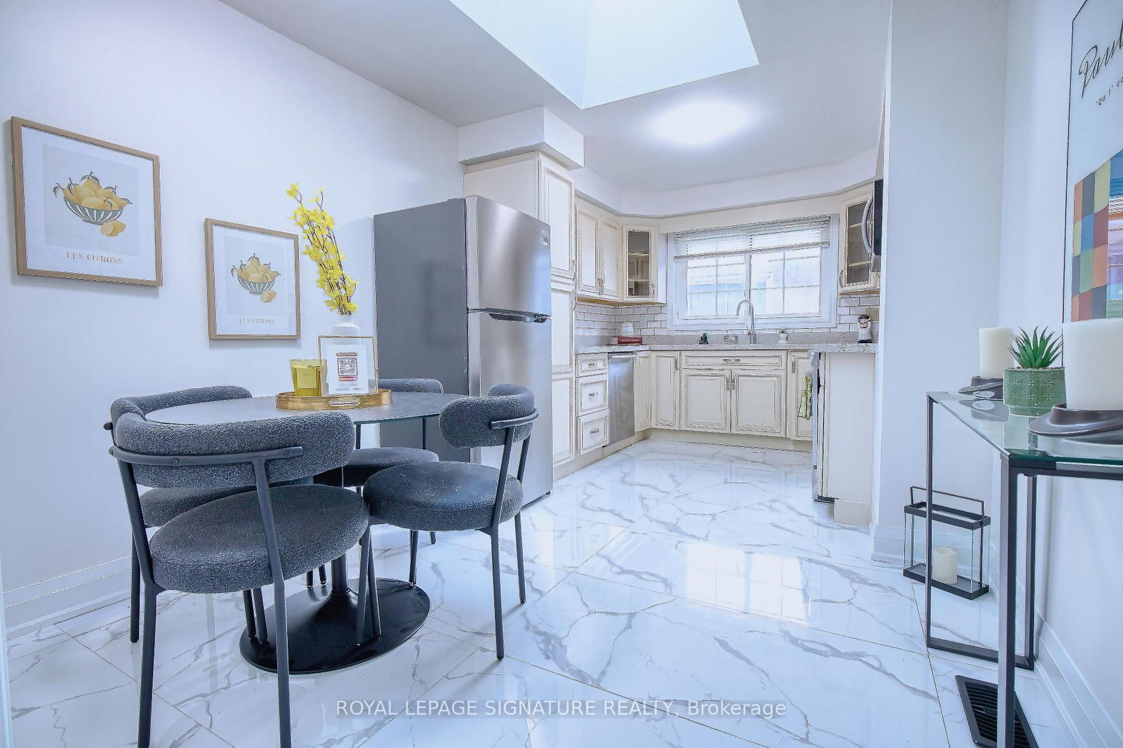 1414 Harmsworth Square • Oakville, ON photo 15