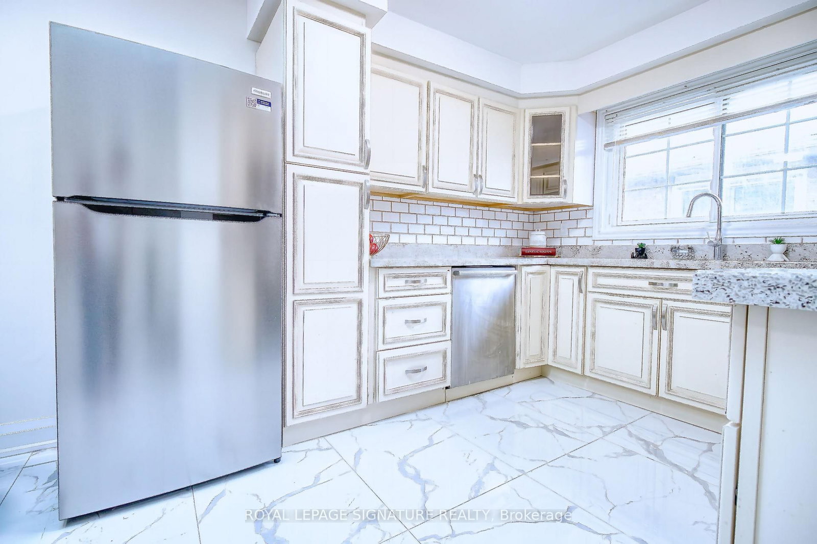 1414 Harmsworth Square • Oakville, ON photo 18