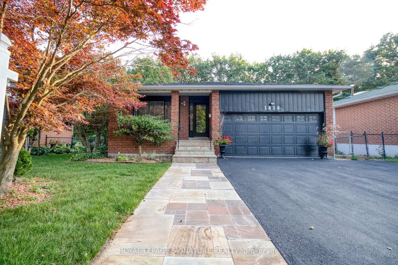 1414 Harmsworth Square