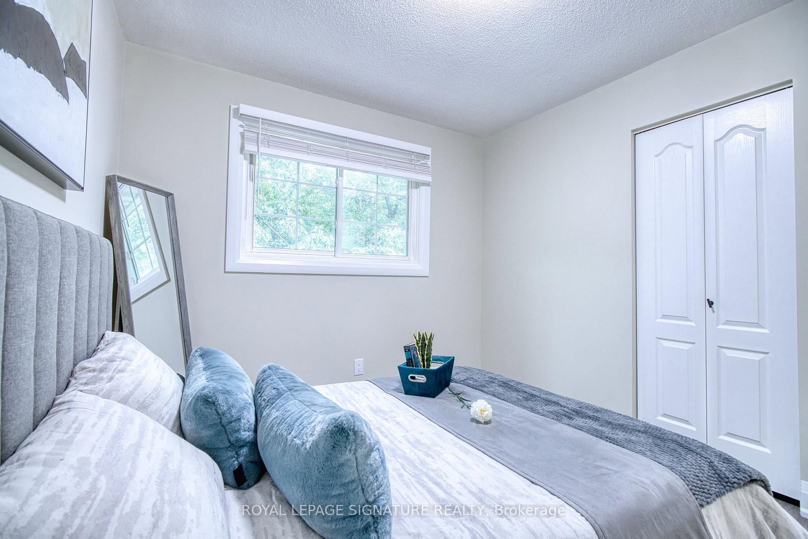 1414 Harmsworth Square • Oakville, ON photo 30