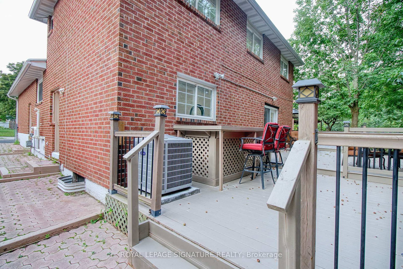 1414 Harmsworth Square • Oakville, ON photo 45