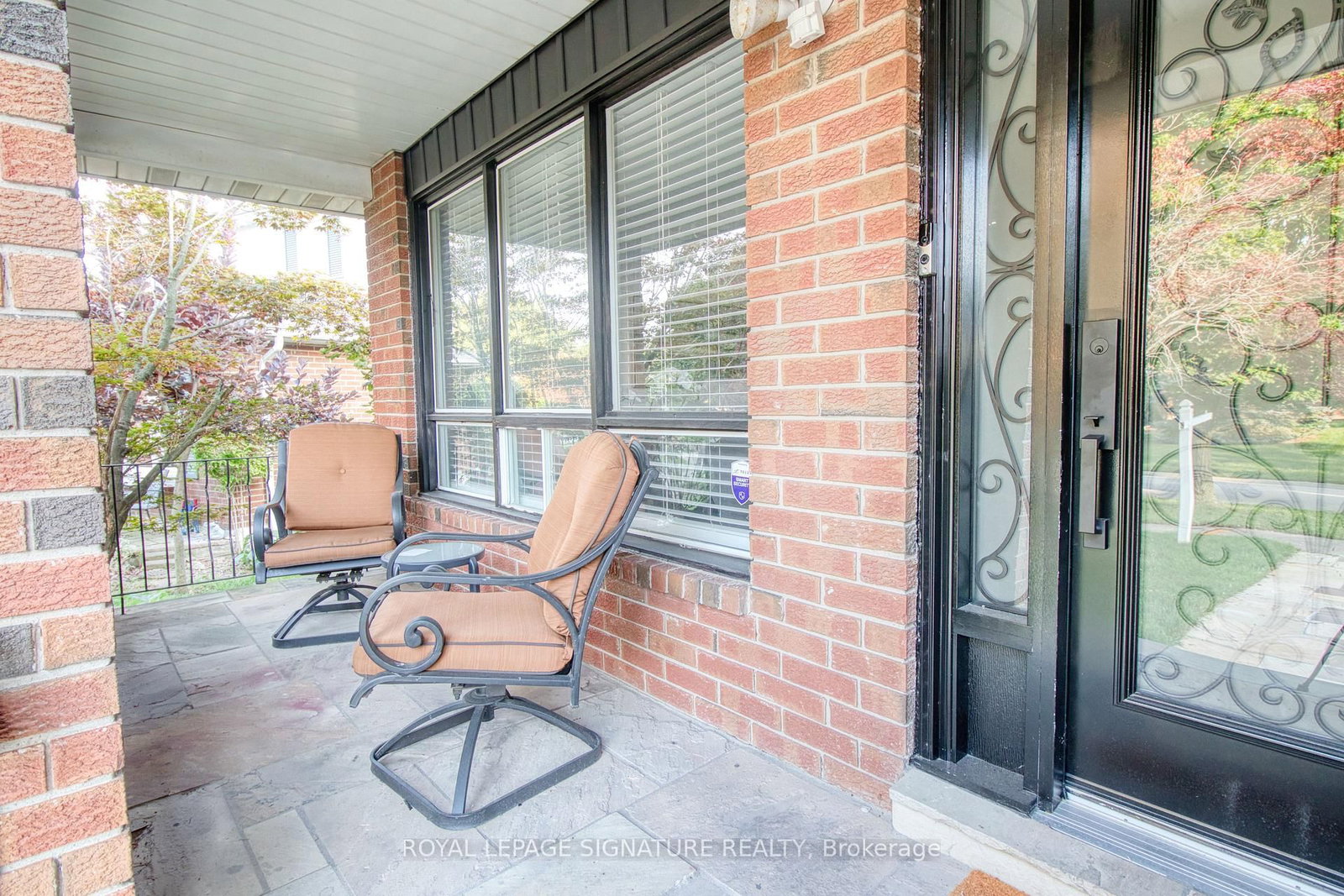 1414 Harmsworth Square • Oakville, ON photo 5