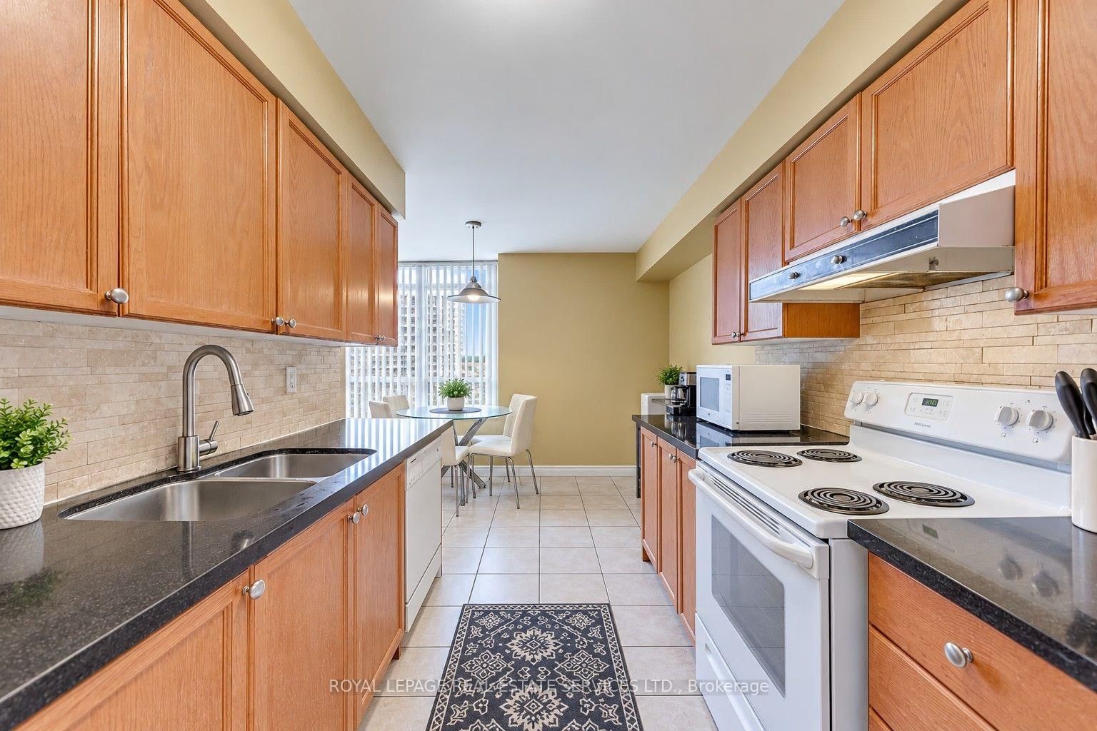 3888 Duke Of York Boulevard • #1433 • Mississauga, ON photo 4
