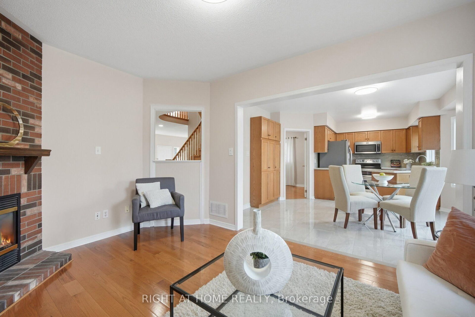 975 Mantle Crescent • Mississauga, ON photo 17