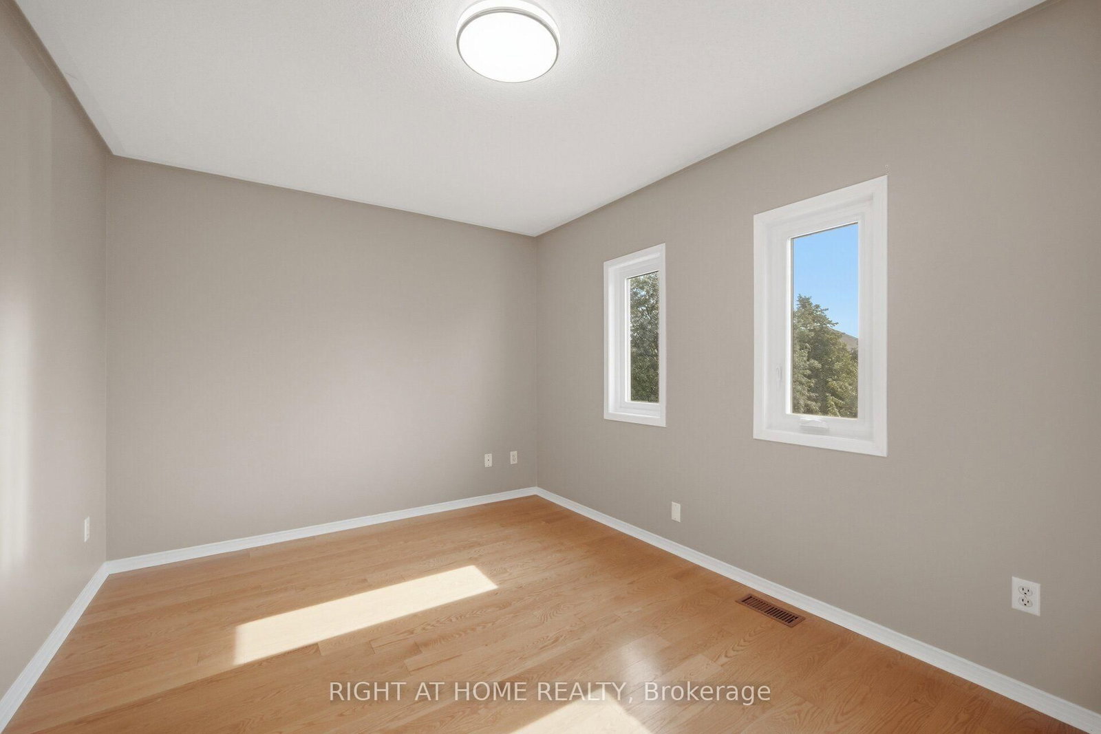 975 Mantle Crescent • Mississauga, ON photo 26