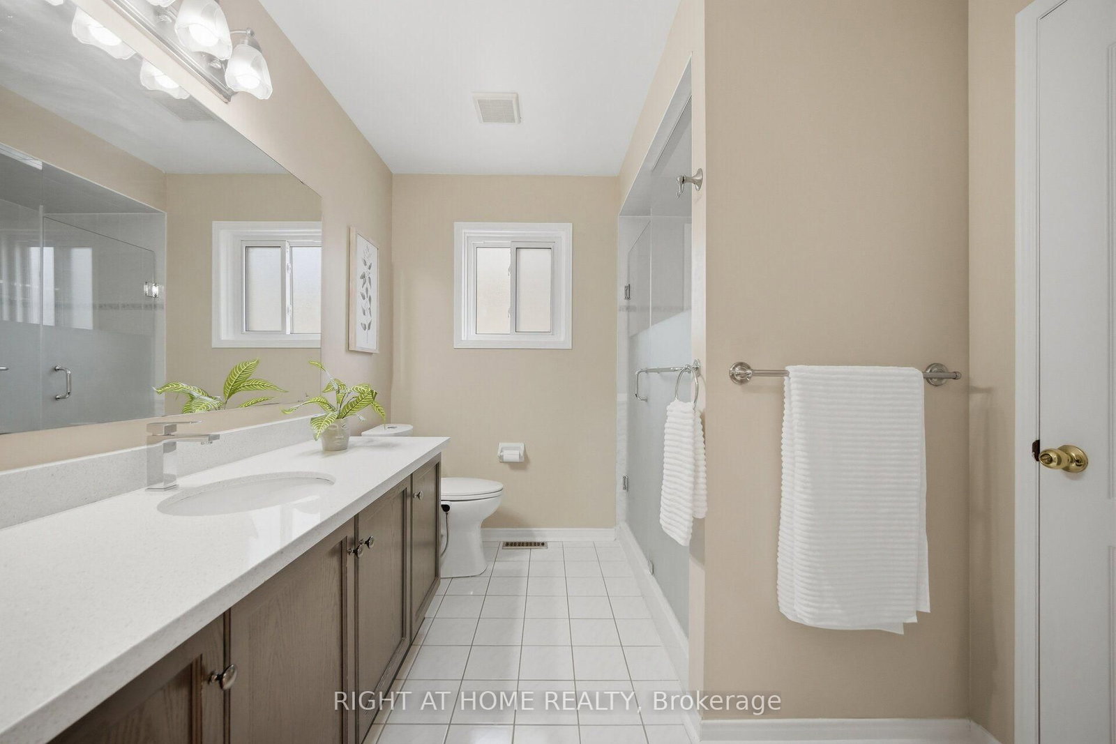 975 Mantle Crescent • Mississauga, ON photo 30