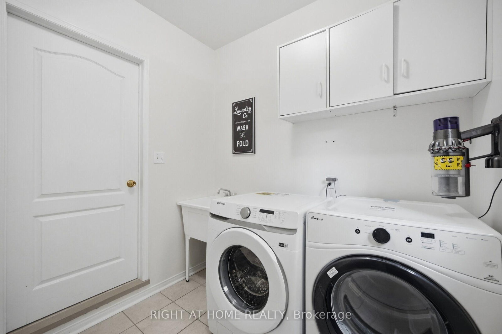 975 Mantle Crescent • Mississauga, ON photo 31