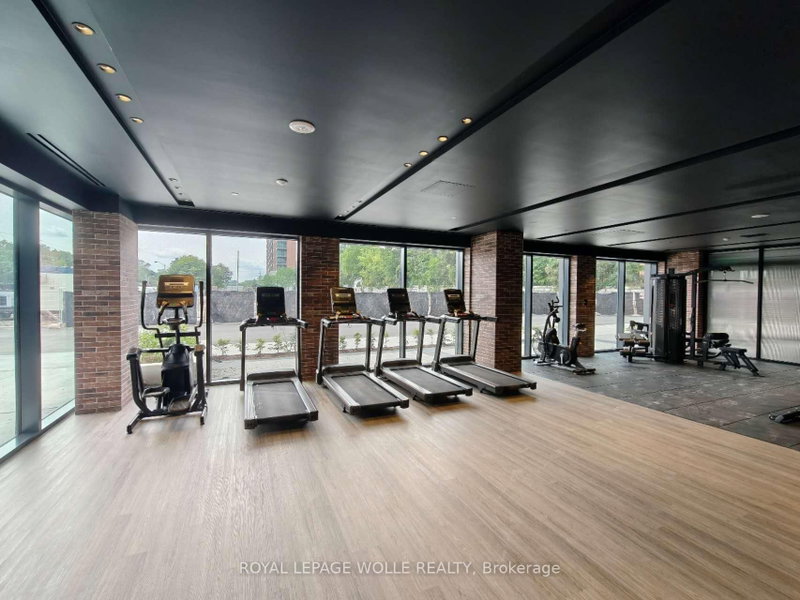 2005 - 4010 EGLINTON Avenue W