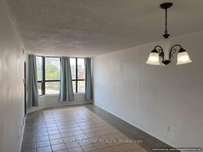 25 Agnes Street • #302 • Mississauga, ON photo 3