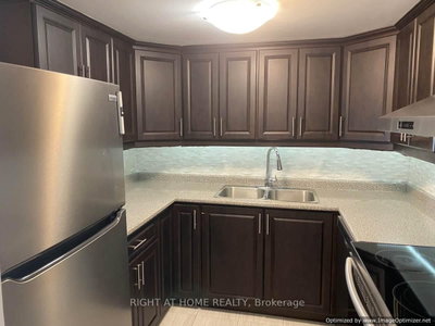 25 Agnes Street • #302 • Mississauga, ON photo 6